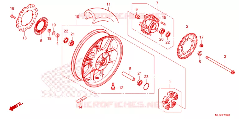 ACHTER WIEL Honda MOTO 750 HORNET 2024  CB750AP