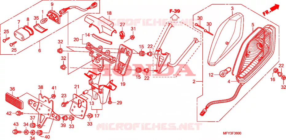 ACHTERLICHT/KENTEKEN LICHT(VT1300CR/CRA) Honda MOTO 1300 VT 2011  VT1300CRAB