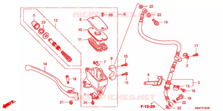 VOOR REM HOOFD CILINDER Honda MOTO 750 VT 2011  VT750SB