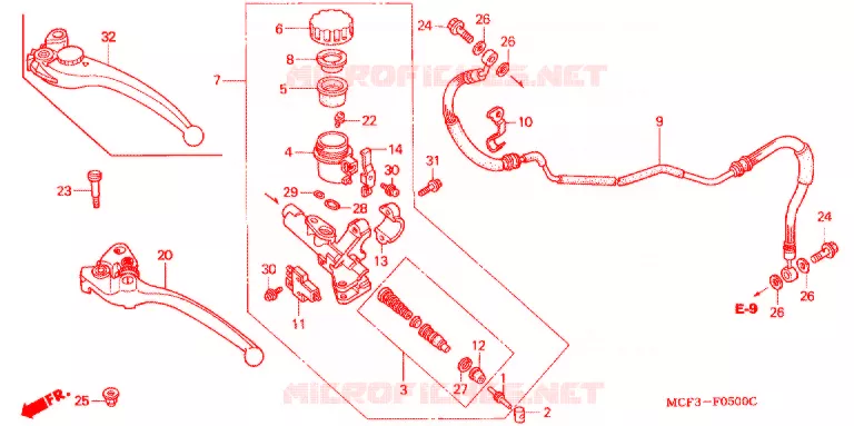 ACHTER REM HOOFD CILINDER Honda MOTO 1000 RC 2002  RVT1000R2